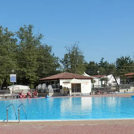 Aldeamento Turístico Easyatent Safari Tent Bijela Uvala 4*