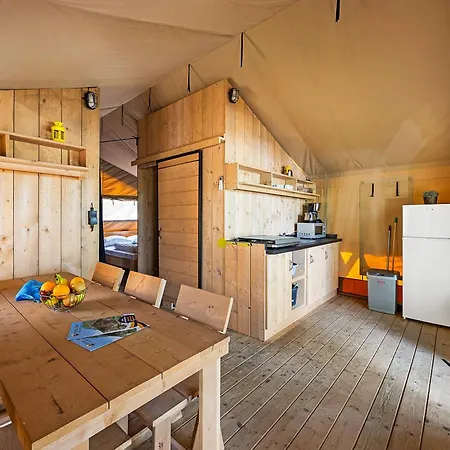 Easyatent Safari Tent Bijela Uvala Aldeamento Turístico 4*
